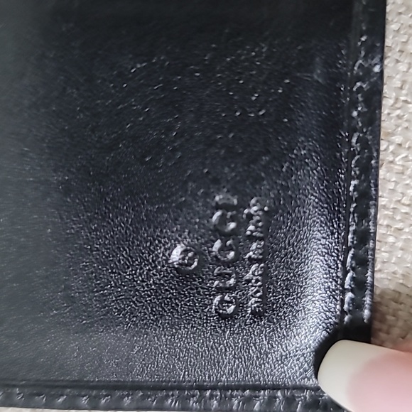 EUC - Men's Gucci wallet - Picture 5 of 9
